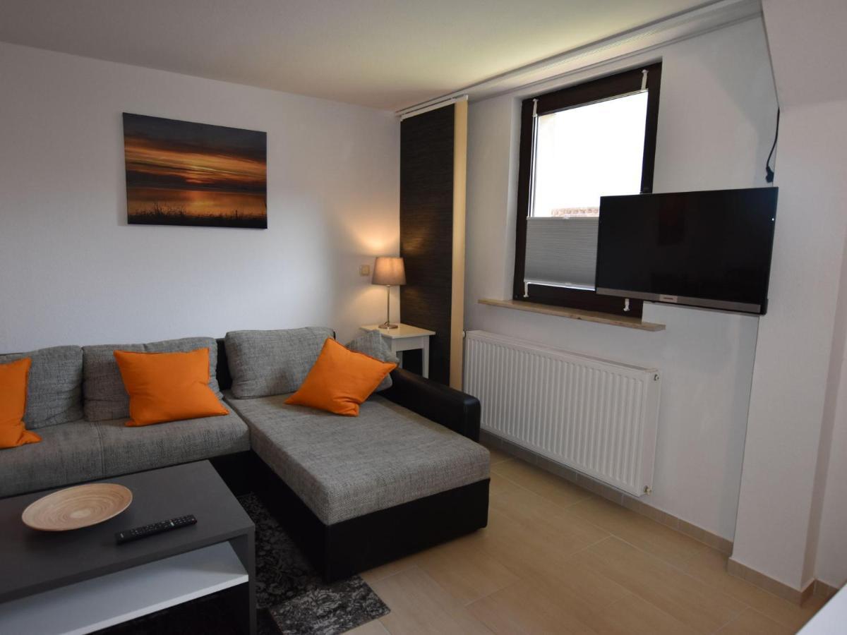 Apartment In Robertsdorf With Garden, Terrace, Barbecue Blowatz Ruang foto