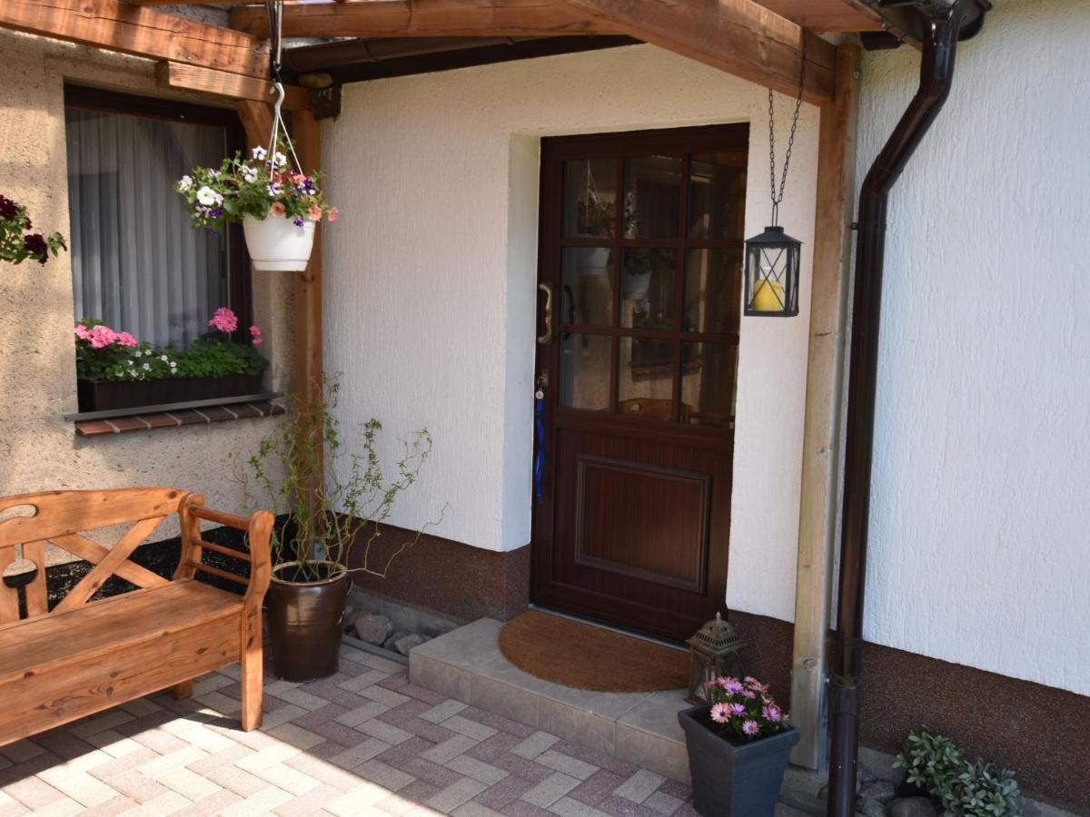 Apartment In Robertsdorf With Garden, Terrace, Barbecue Blowatz Ruang foto