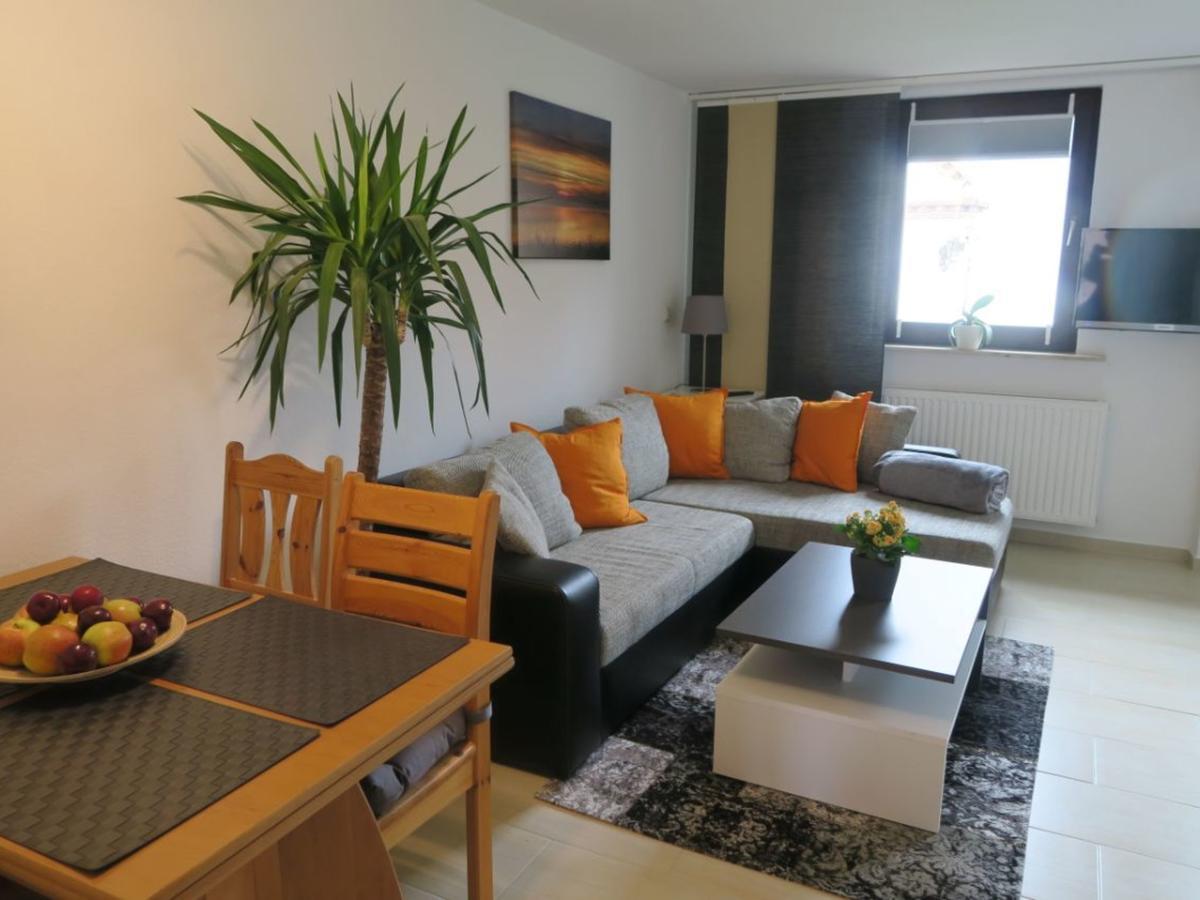 Apartment In Robertsdorf With Garden, Terrace, Barbecue Blowatz Bagian luar foto